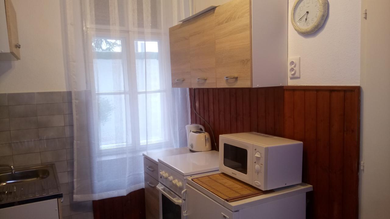 Jazmin Apartman Apartment Beci Exterior foto